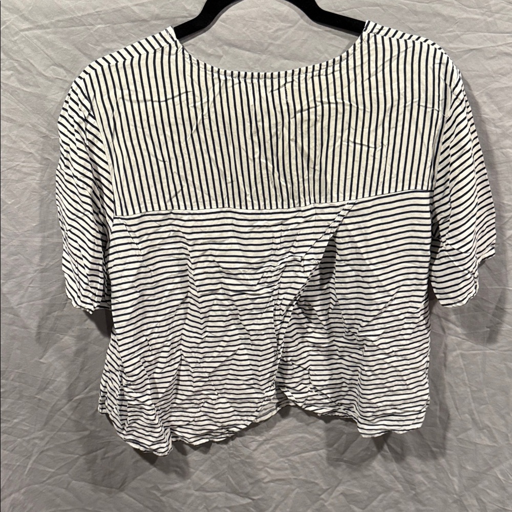 Pull&Bear Monochrome Striped Short Sleeve Top - Picture 5 of 8